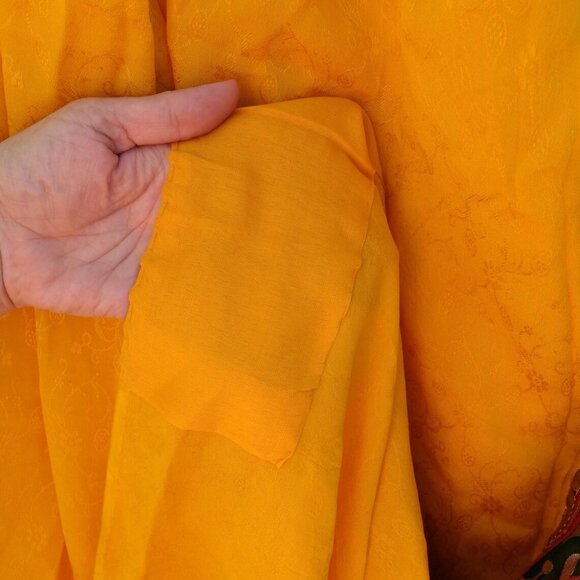 Vintage Sari Saree Red Yellow Green Gold with Jeweled Sequins - Picture 9 of 10